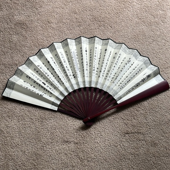 Decorative Chinese Fan Floral & Bird Design - Picture 5 of 12